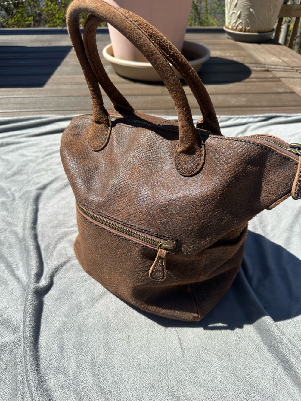 Liebeskind Brown Textured Leather Shoulder Bag - Picture 3 of 8